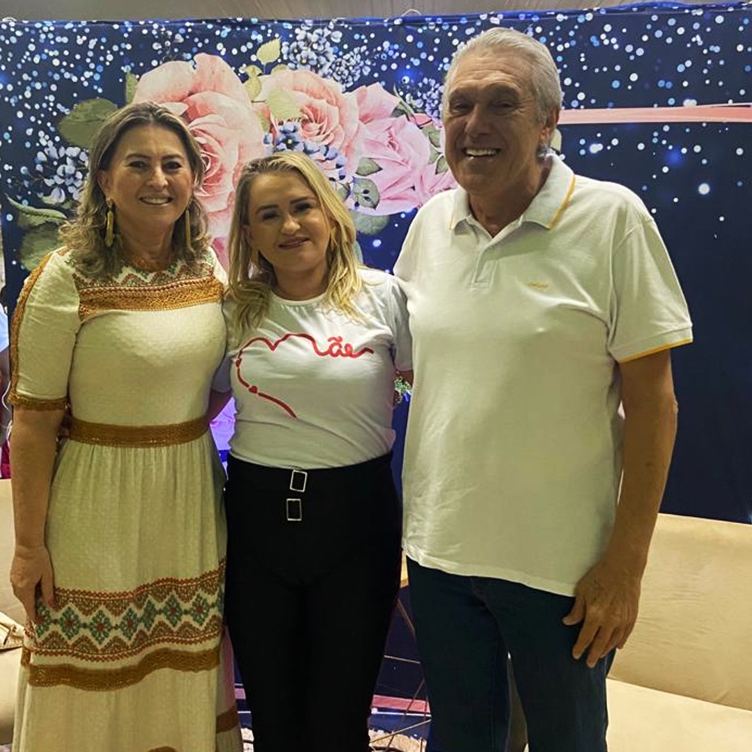 ESCOLA MUNICIPAL PROFESSOR JÚLIO BENEDITO REALIZOU GRANDE FESTA DO DIA DAS MÃES