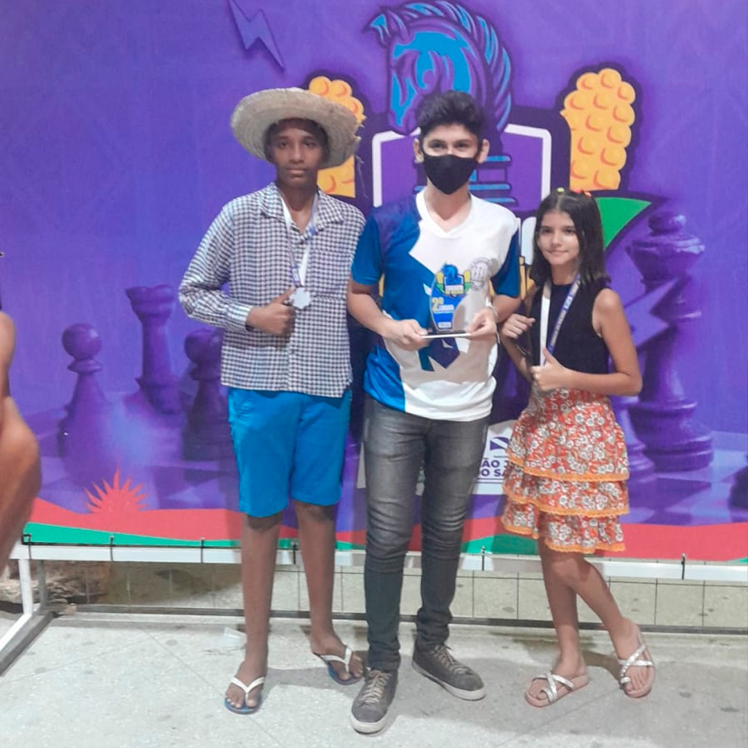 PREFEITURA APOIA JOVENS MESSIENSE NO TORNEIO DE XADREZ EM SÃO JOÃO DO SABUGI