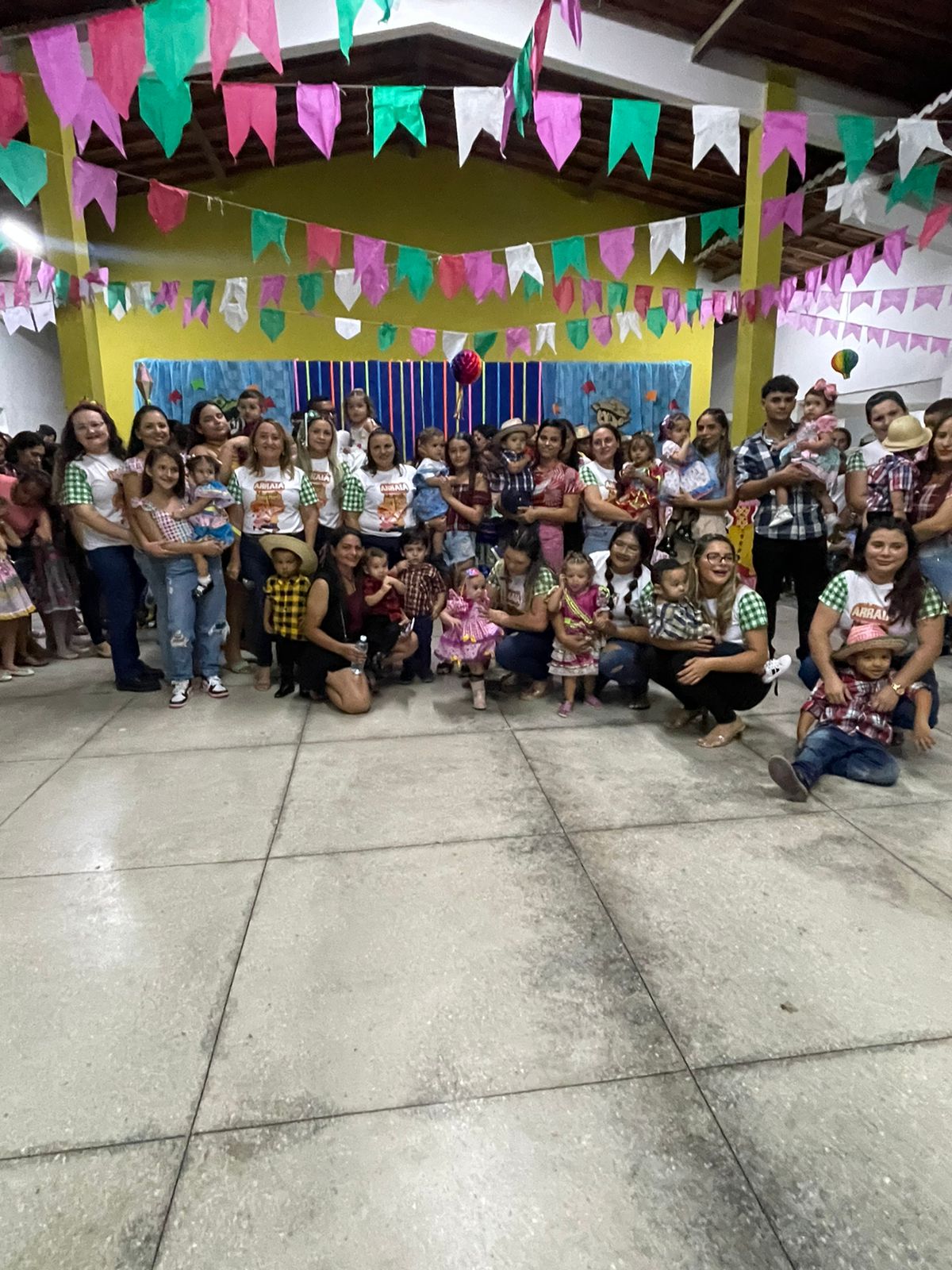 PREFEITURA REALIZA SÃO JOÃO DA CRECHE MUNICIPAL MARIA CANDIDA DA CONCEIÇÃO