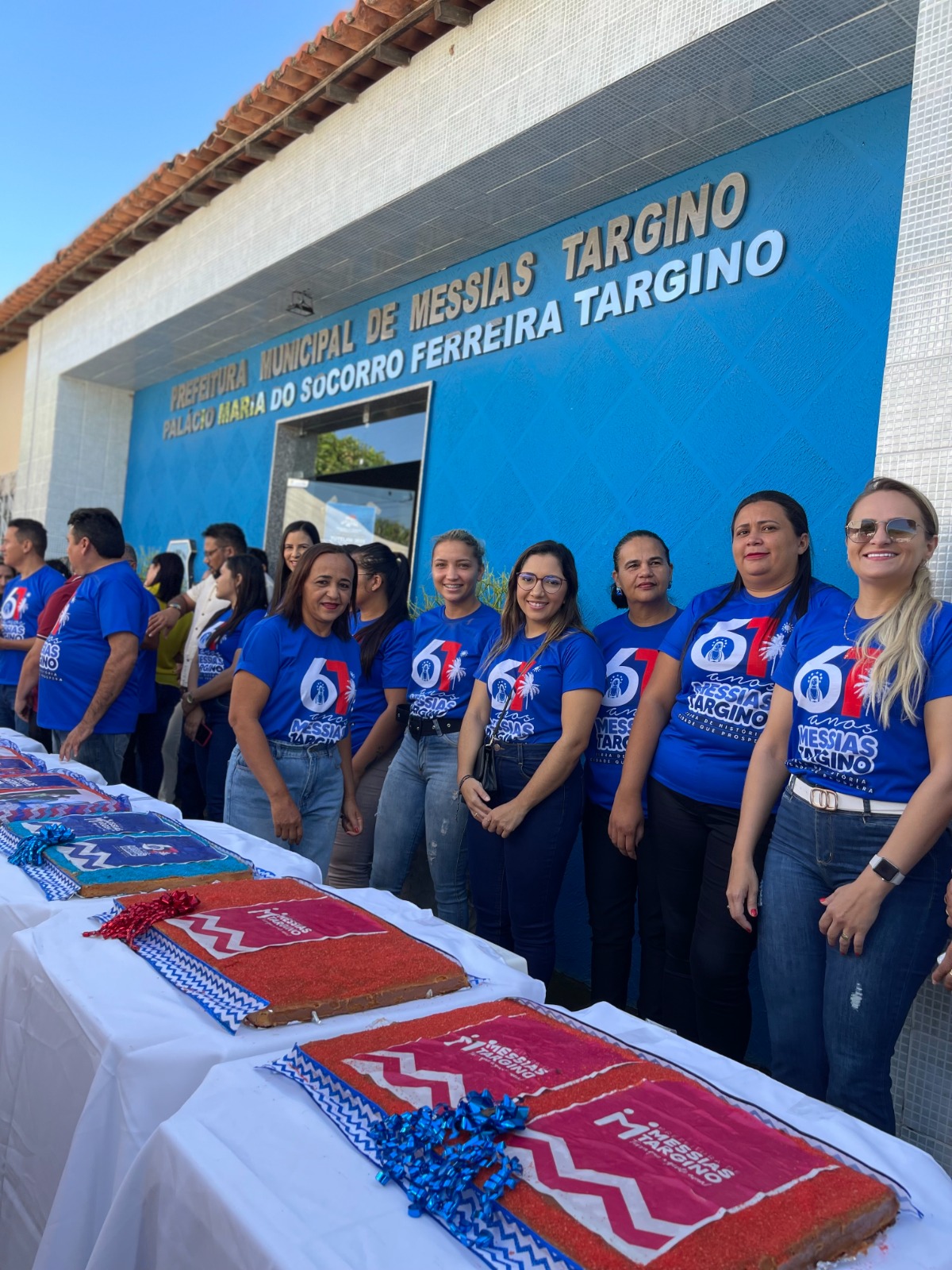 MESSIAS TARGINO CELEBRA 61 ANOS COM O TRADICIONAL BOLO DE 61 METROS