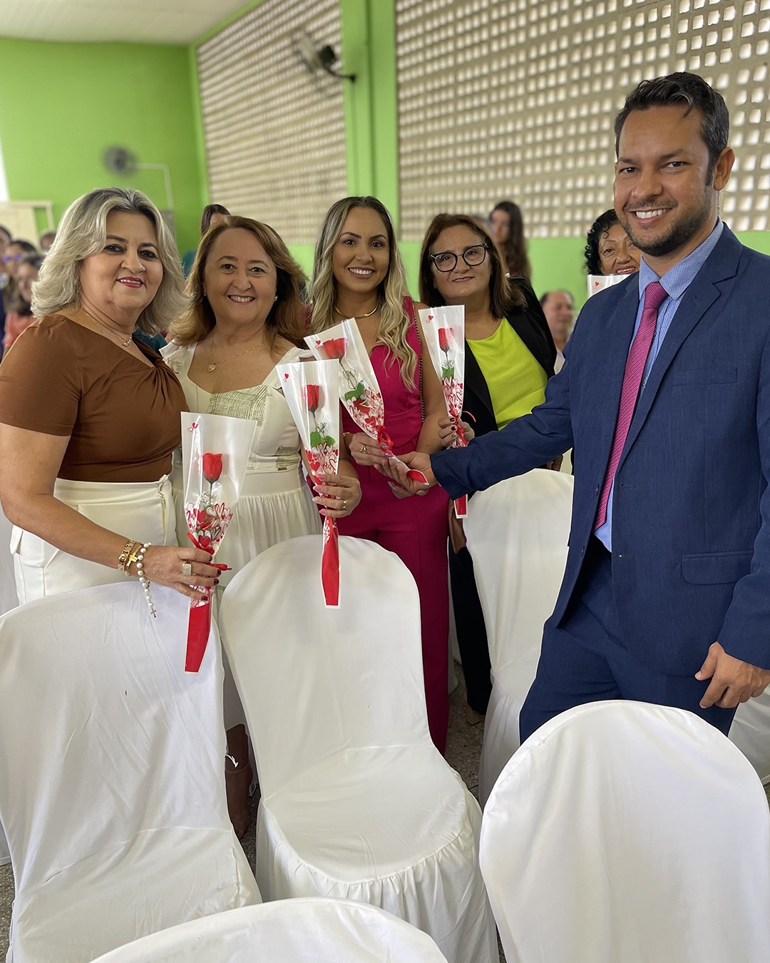PREFEITA PARTICIPA DE SESSÃO SOLENE DA CÂMARA MUNICIPAL EM HOMENAGEM AOS 61 ANOS DE MESSIAS TARGINO