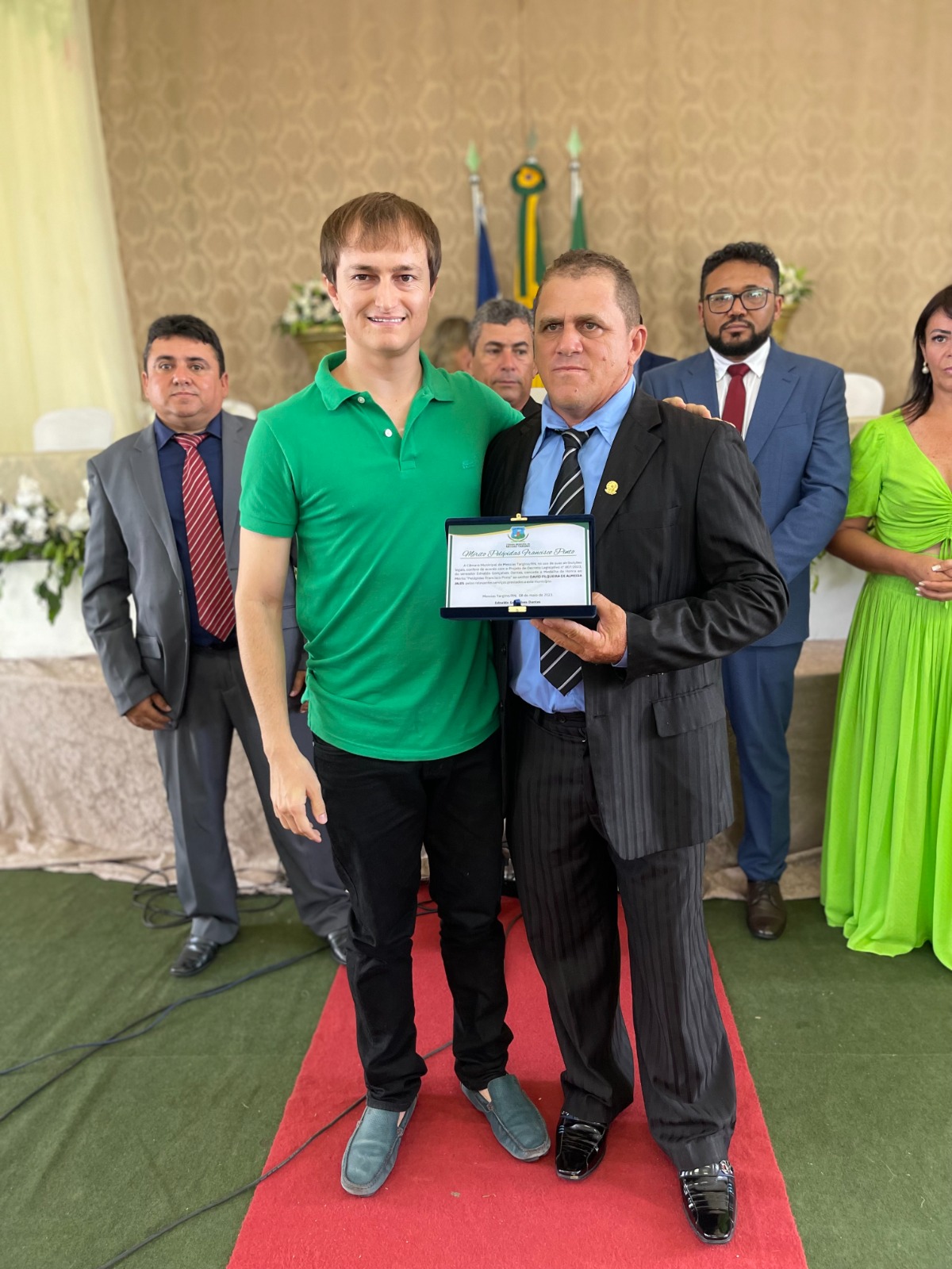 PREFEITA PARTICIPA DE SESSÃO SOLENE DA CÂMARA MUNICIPAL EM HOMENAGEM AOS 61 ANOS DE MESSIAS TARGINO