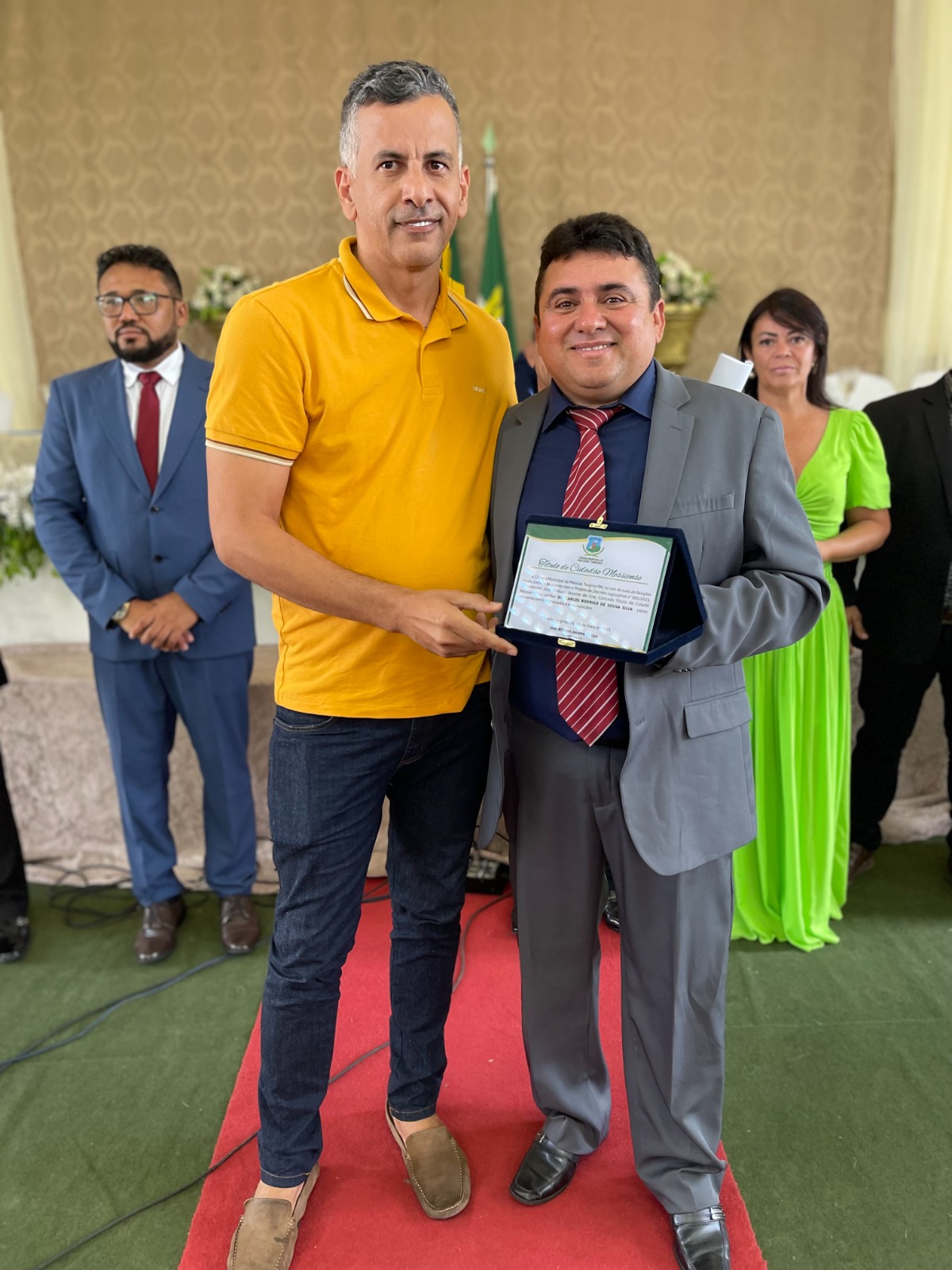 PREFEITA PARTICIPA DE SESSÃO SOLENE DA CÂMARA MUNICIPAL EM HOMENAGEM AOS 61 ANOS DE MESSIAS TARGINO