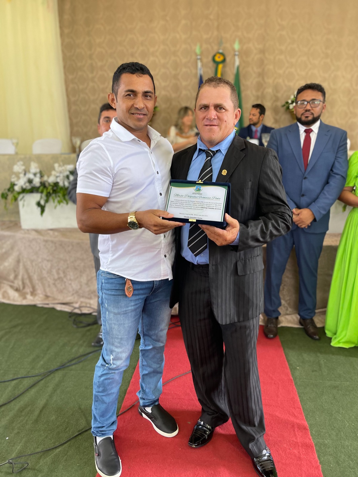 PREFEITA PARTICIPA DE SESSÃO SOLENE DA CÂMARA MUNICIPAL EM HOMENAGEM AOS 61 ANOS DE MESSIAS TARGINO