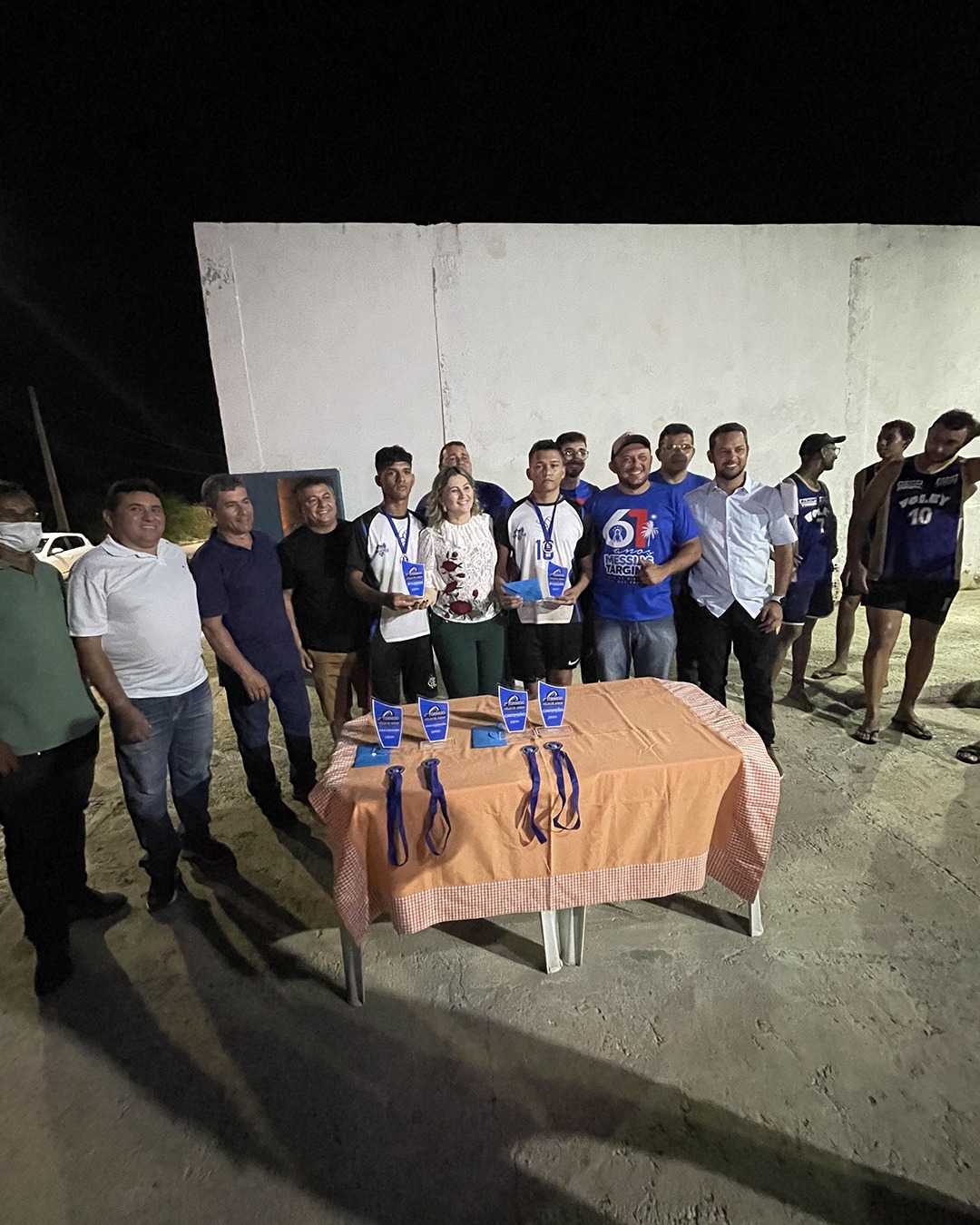 PREFEITURA REALIZA PREMIAÇÃO DO TORNEIO DE VÔLEI DE AREIA NA NOVA MESSIAS