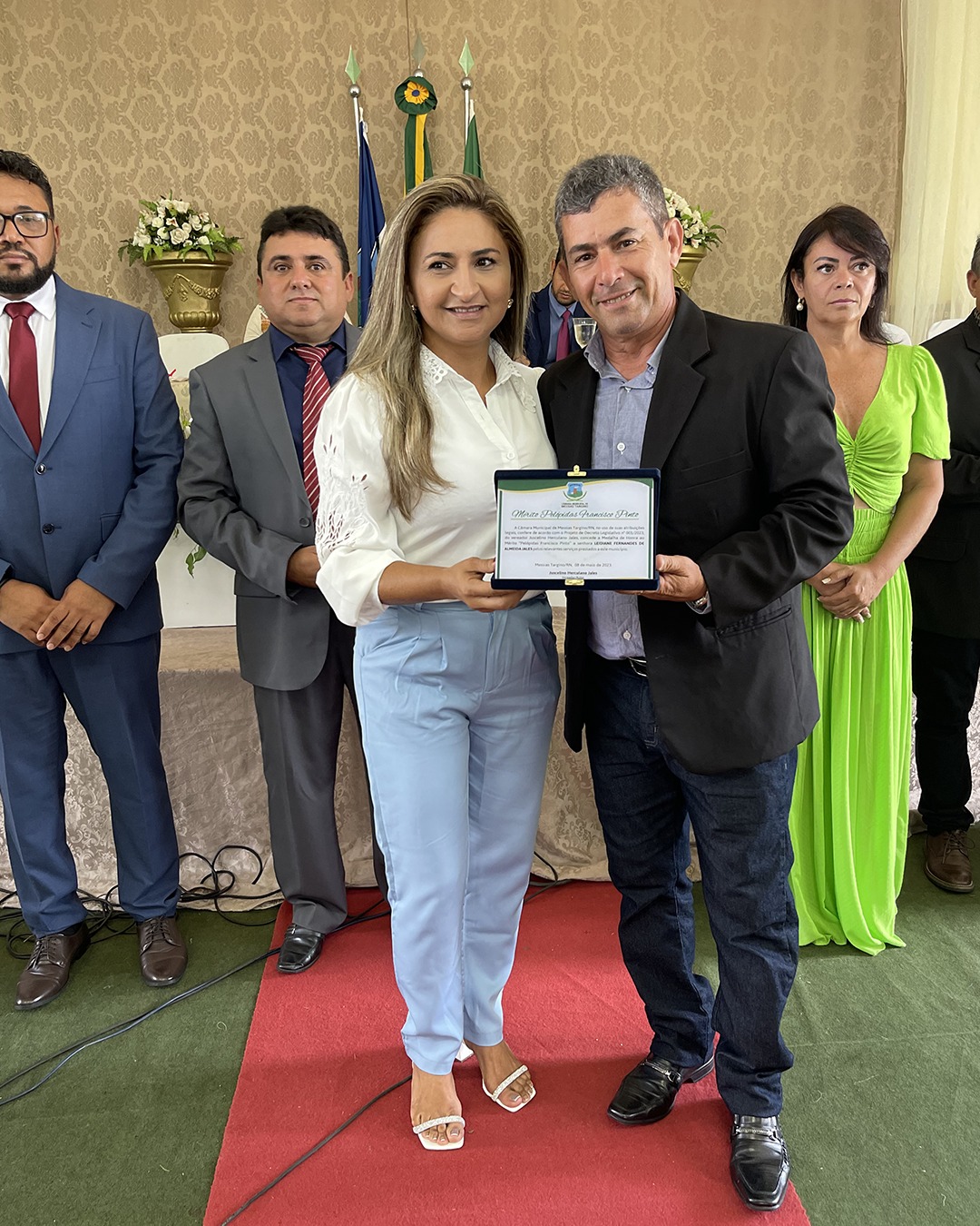 PREFEITA PARTICIPA DE SESSÃO SOLENE DA CÂMARA MUNICIPAL EM HOMENAGEM AOS 61 ANOS DE MESSIAS TARGINO