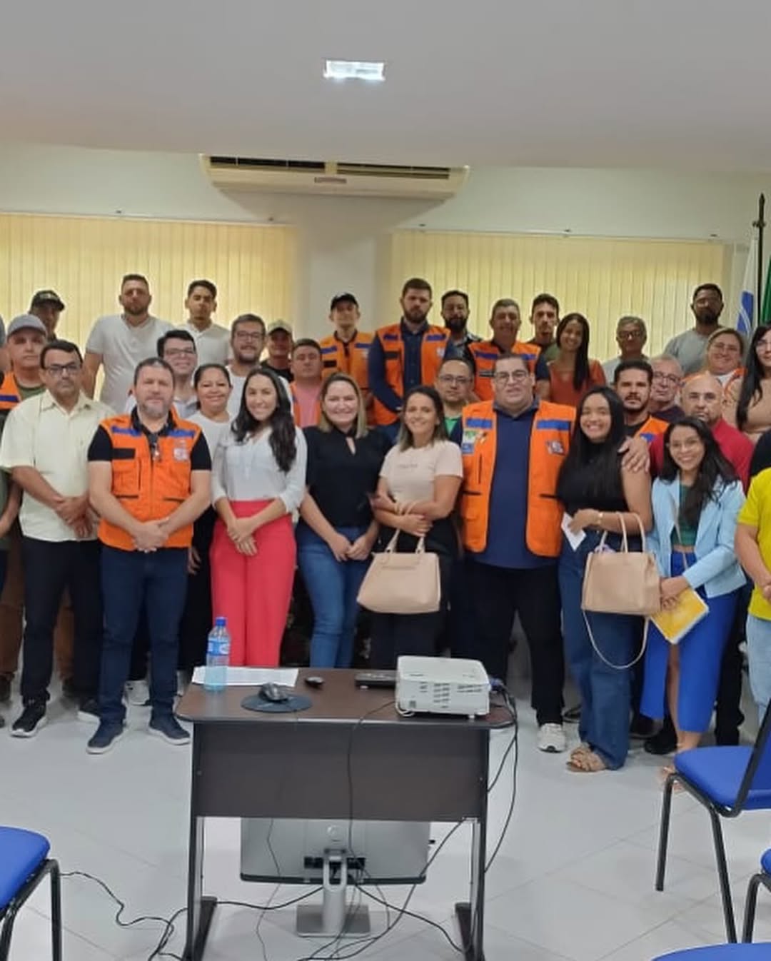 Equipe de defesa civil de Messias Targino é capacitada para novo sistema do carro-pipa